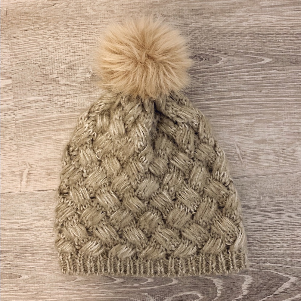 ❄️Simons | Toque + Pompom